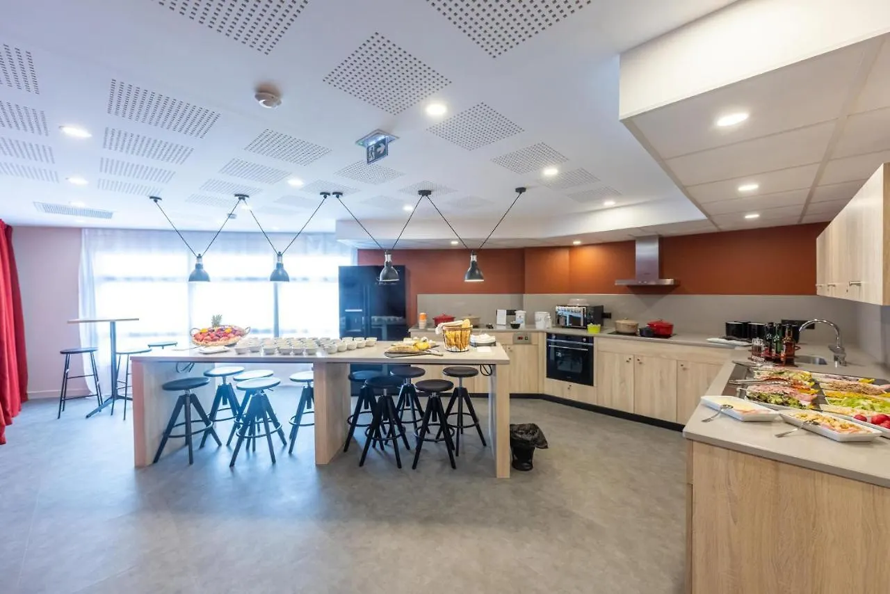 Mercure Paris Massy Gare Tgv Hotel