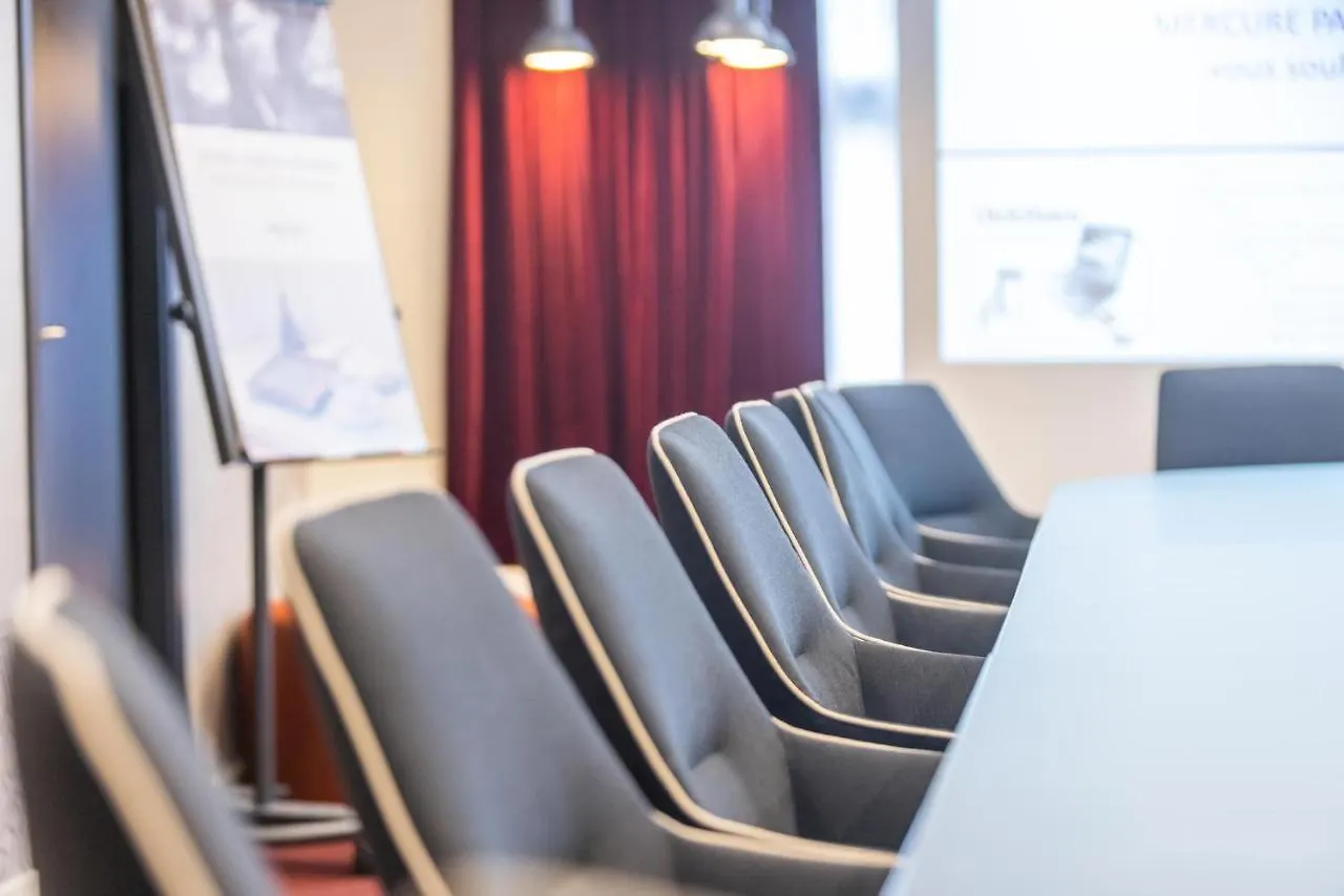 Hotel Mercure Paris Massy Gare Tgv