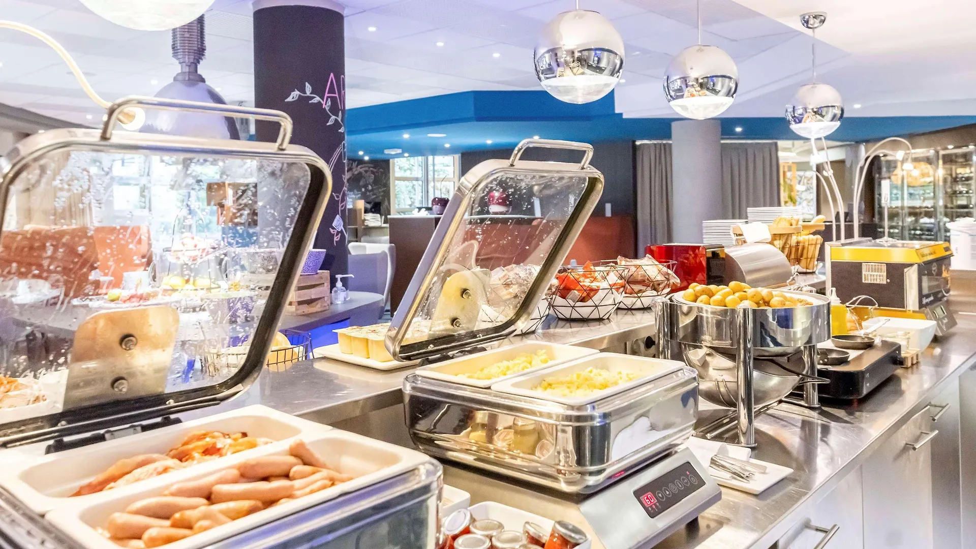 Mercure Paris Massy Gare Tgv 4*, Massy (Essonne)